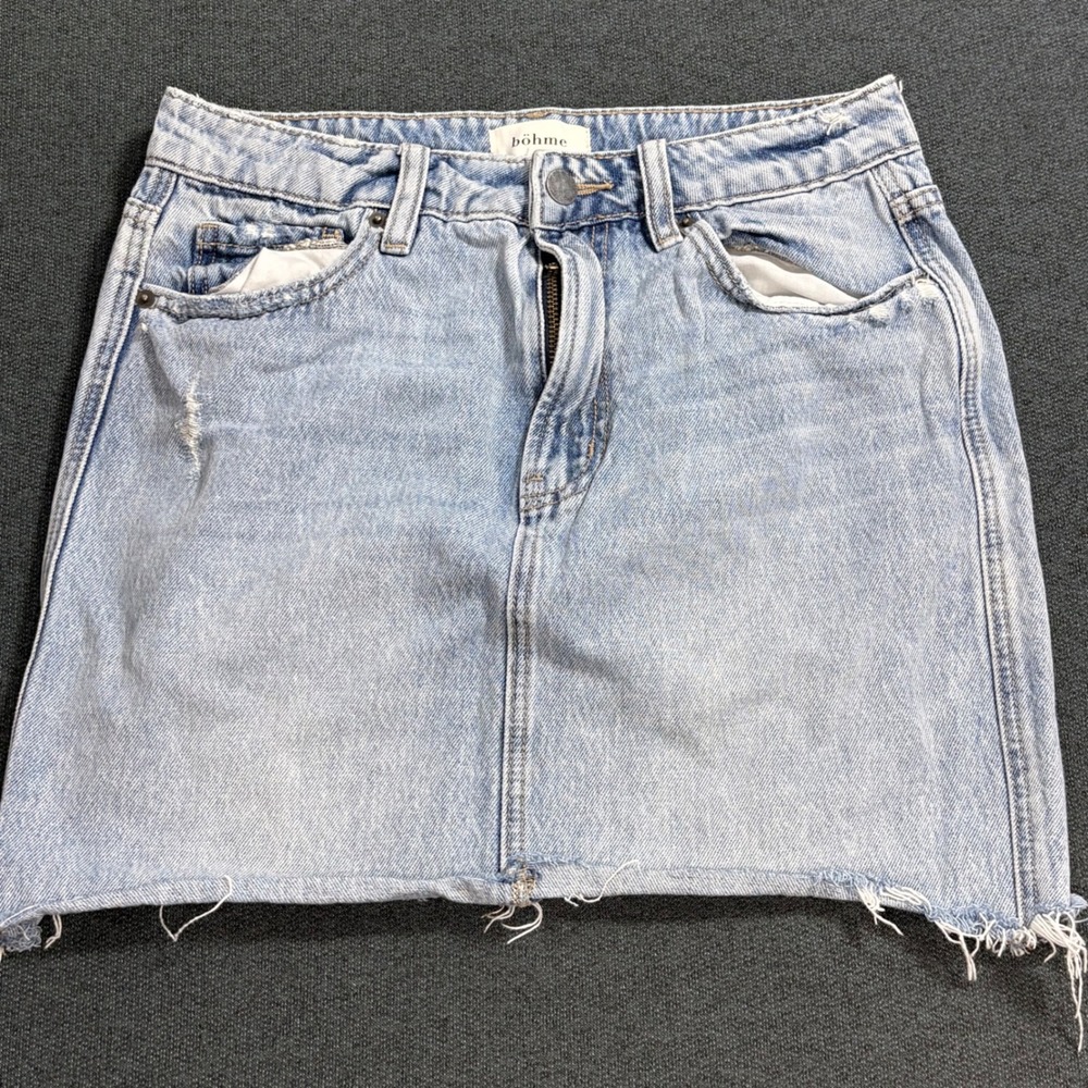 Bohme Light Wash Distressed Denim Mini Skirt with Frayed Hem Light Blue Size XS